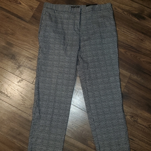 Made in Italy Women's Capri Dress Pant - Picture 2 of 4